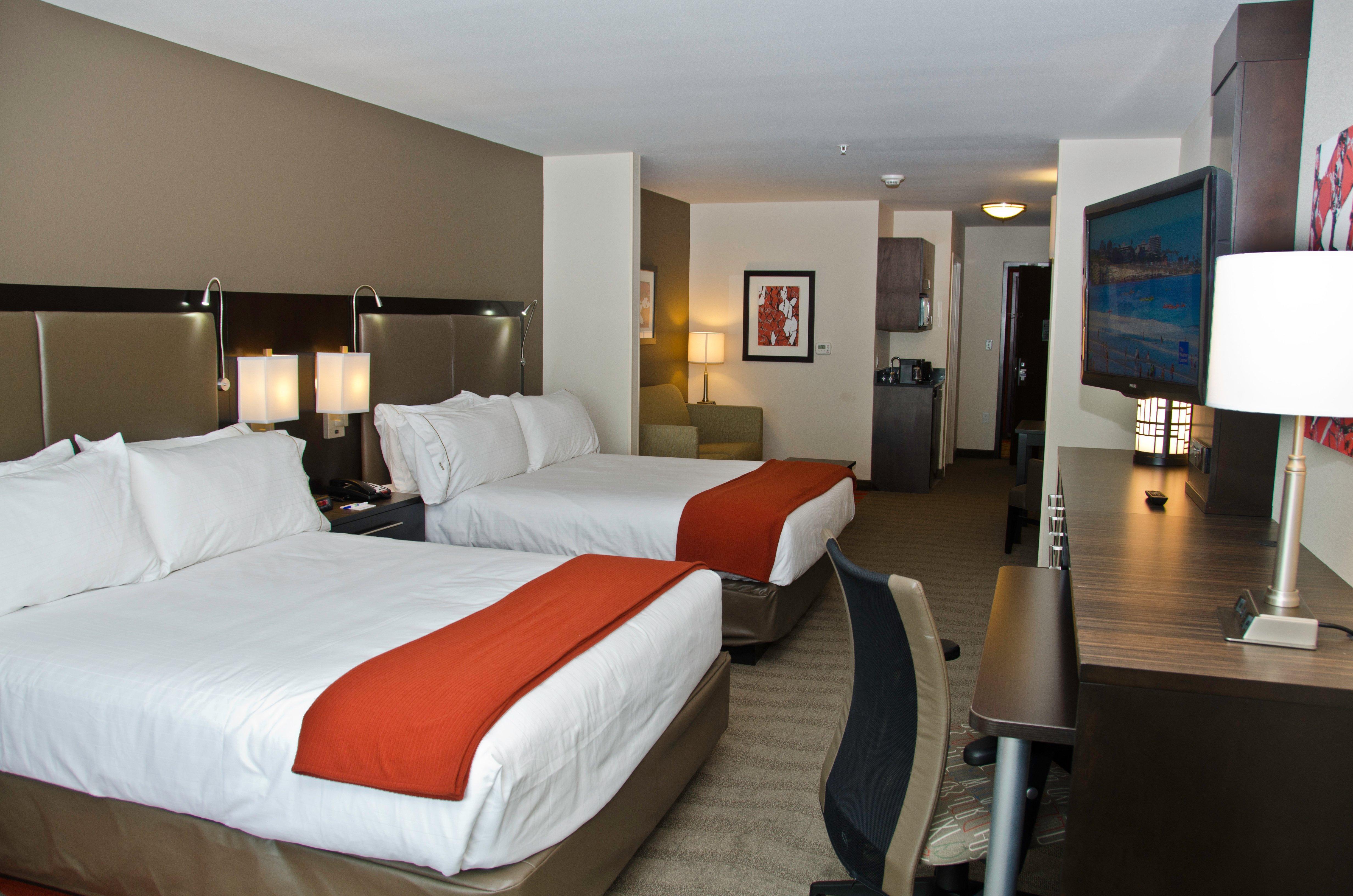 Holiday Inn Express & Suites Columbus - Easton Area By Ihg Gahanna Room photo
